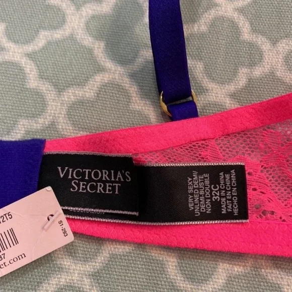Victoria’s Secret Very Sexy Unlined Lace Demi 32C NWT - Picture 6 of 10